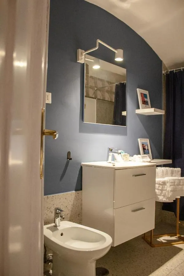 Apartment L' Altobasso Apt - Atypical Neapolitan House