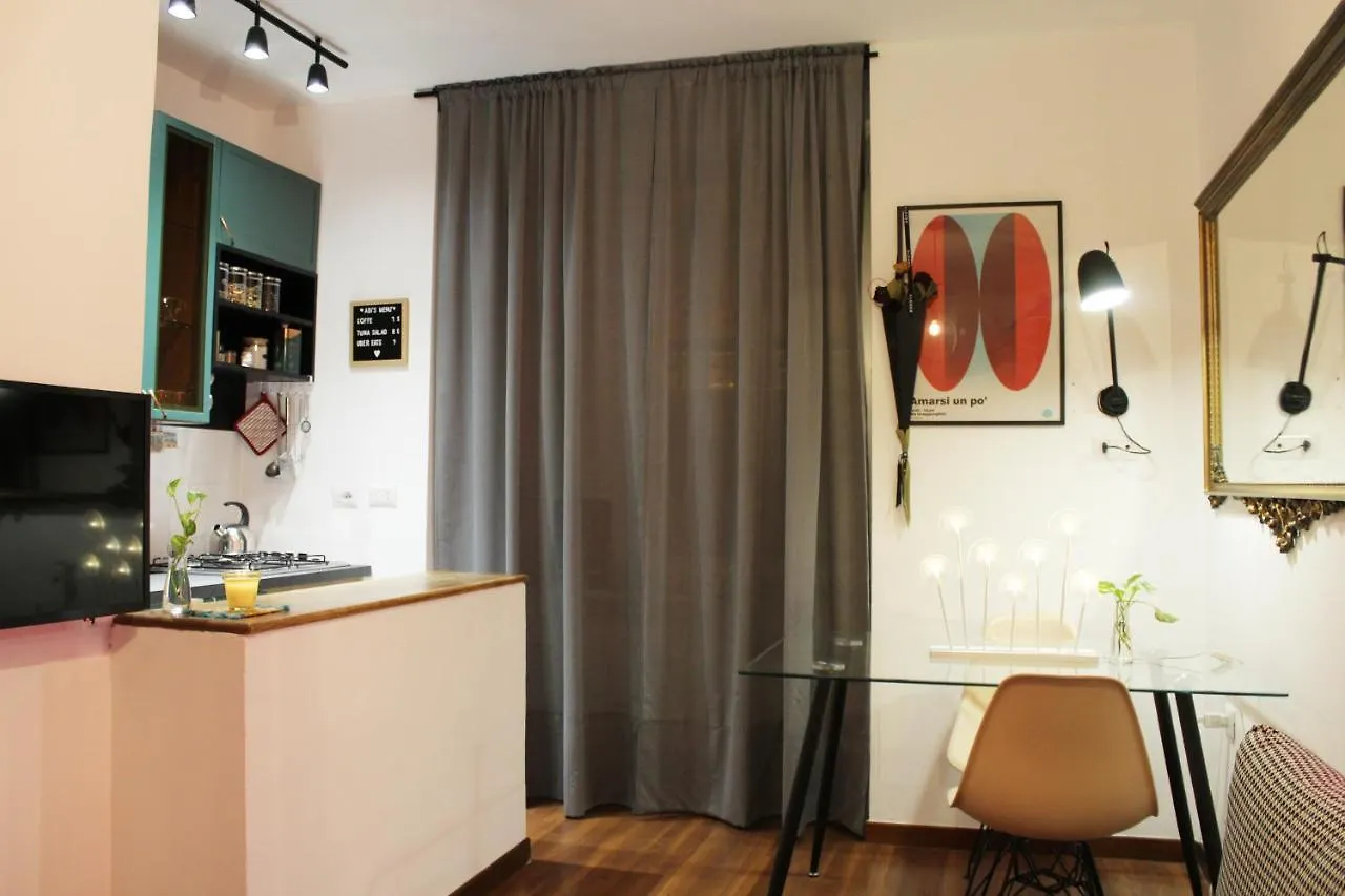 L' Altobasso Apt - Atypical Neapolitan House 0*, Naples Italy