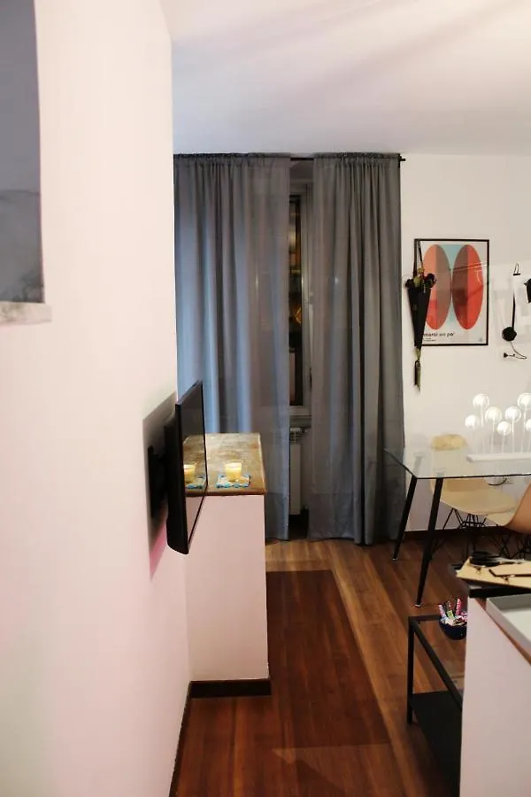 L' Altobasso Apt - Atypical Neapolitan House 0*, Naples Italy
